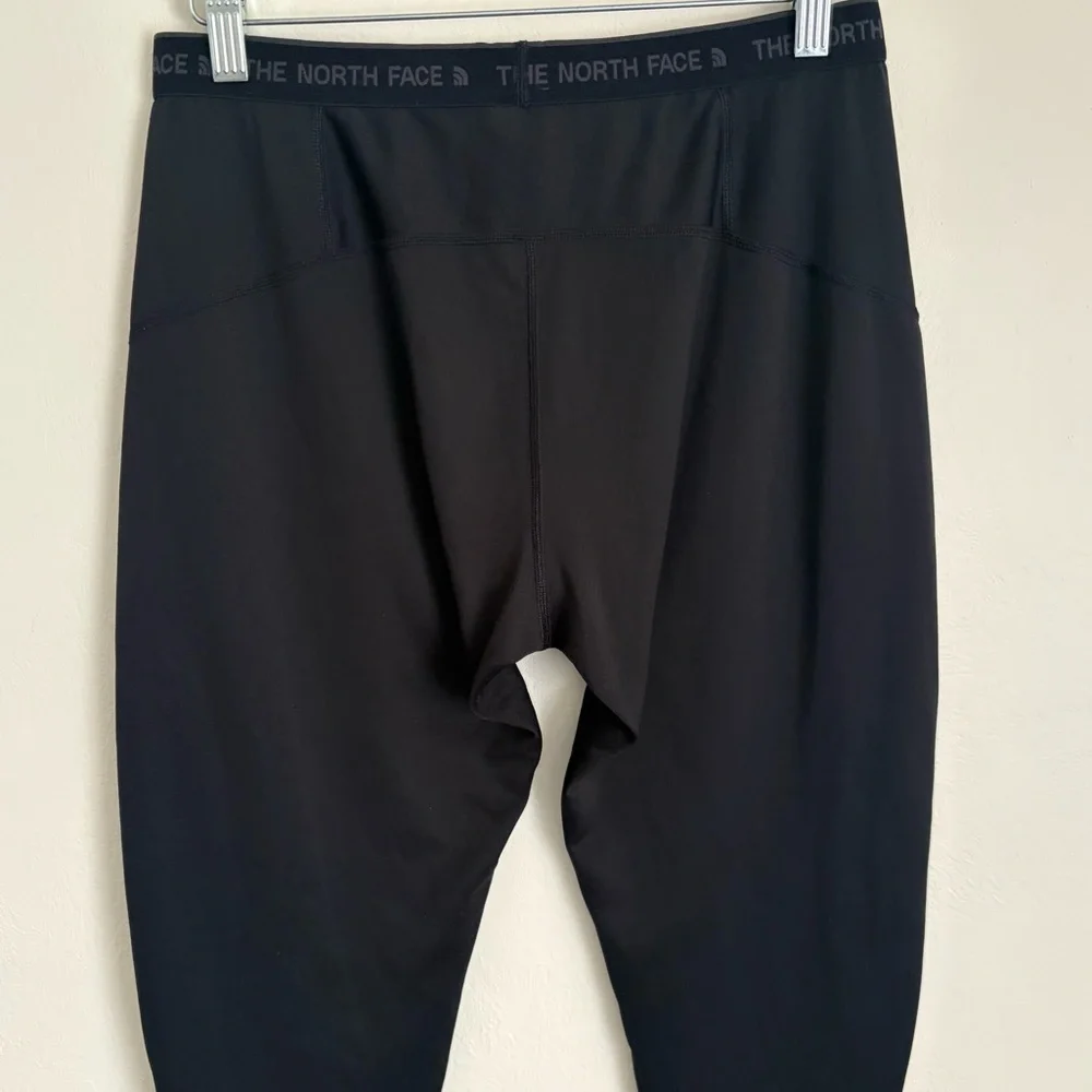 The North Face Black Performance Baselayer Flash Dry Activewear Outdoor Sz M
